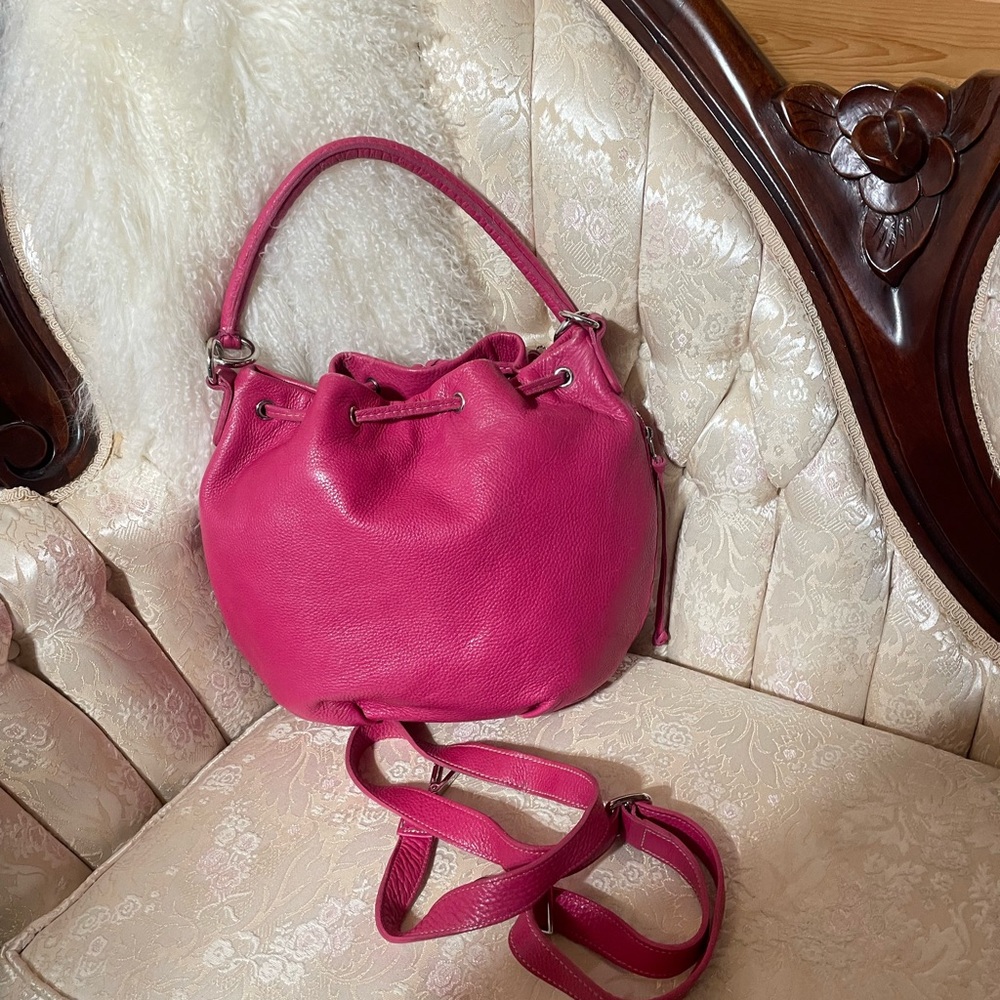 Roots pink leather bucket bag